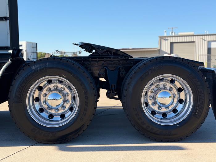 2022 International LT625-9