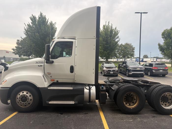 2022 International LT625-4