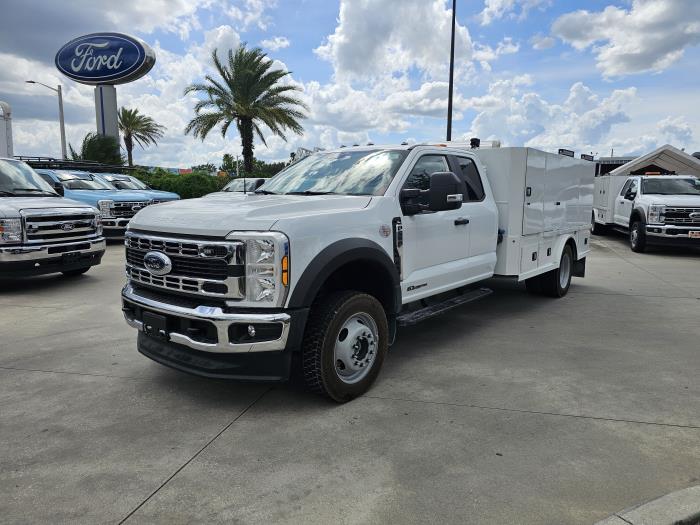 2026 Ford F-550-1