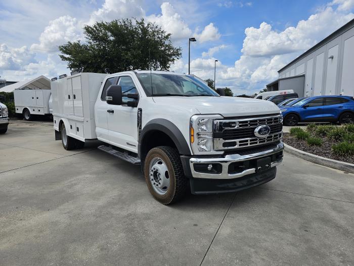 2026 Ford F-550-3