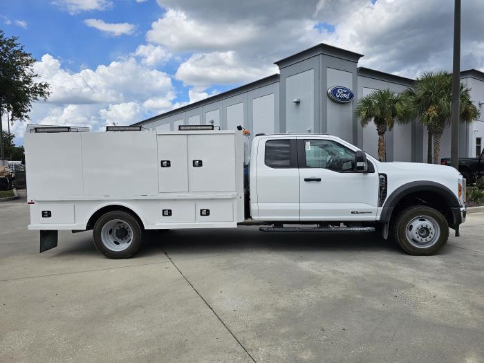 2026 Ford F-550-4