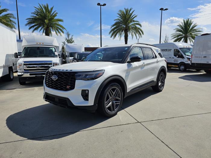 2026 Ford Explorer-1