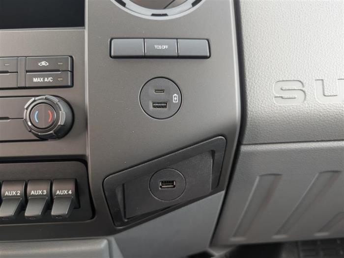 2027 Ford F-750-23