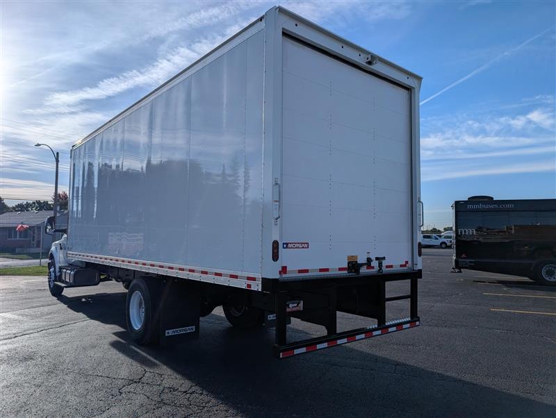 New 2027 Ford F-750 - photo 2