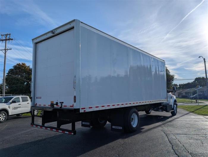 2027 Ford F-750-6