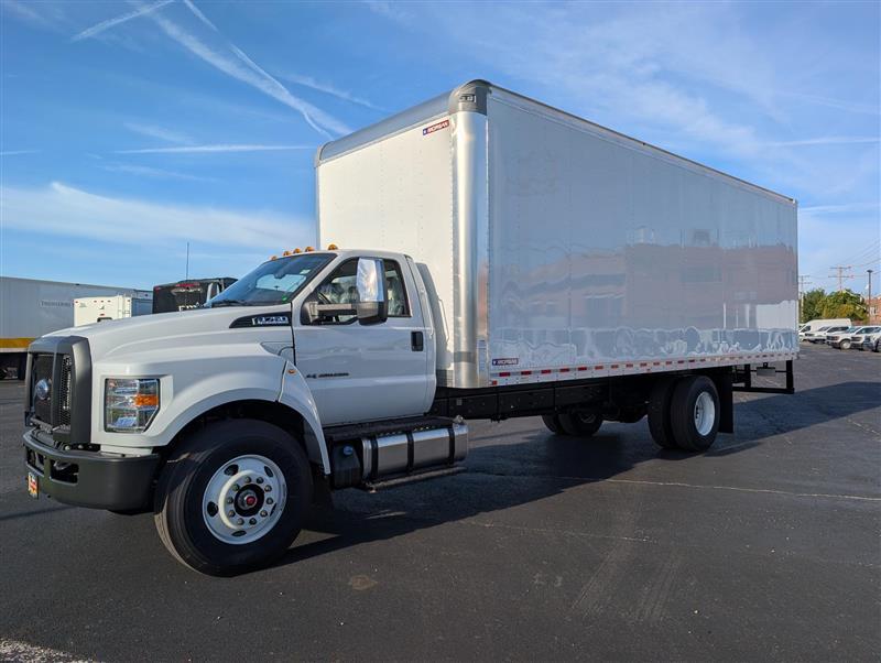 New 2027 Ford F-750 - photo 1