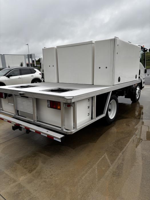 2026 Isuzu NPR-HD-5