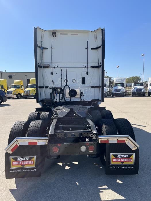 2022 International LT625-4