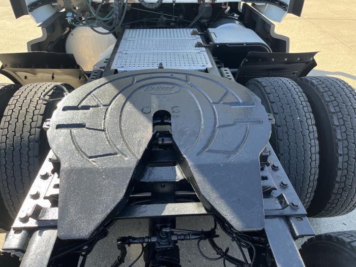 2022 International LT625-5