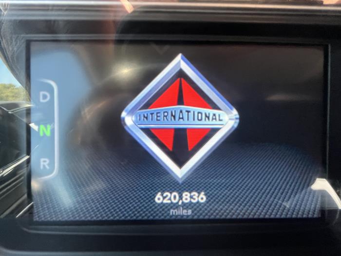 2022 International LT625-22