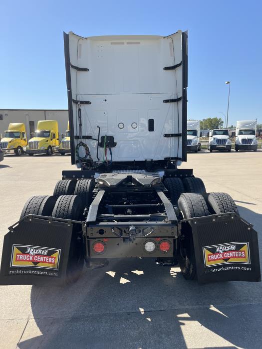 2023 International LT625-4