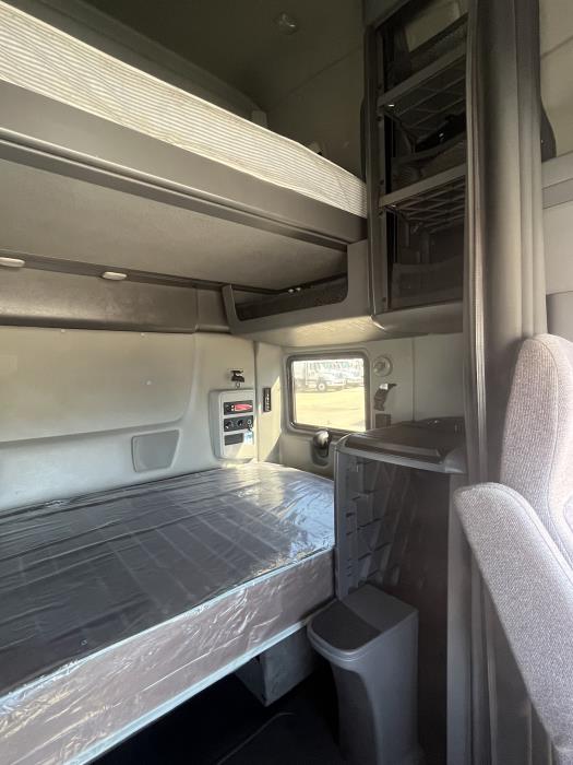 2023 International LT625-17