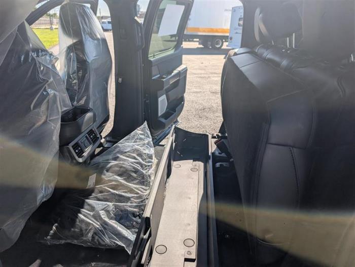 2027 Ford F-350-16
