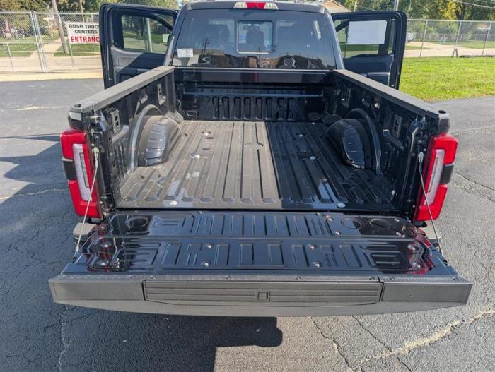 2027 Ford F-350-7