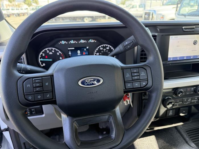 2027 Ford F-250-28