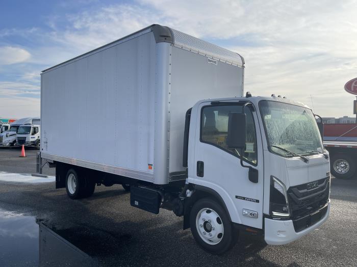 2026 Isuzu NRR-7
