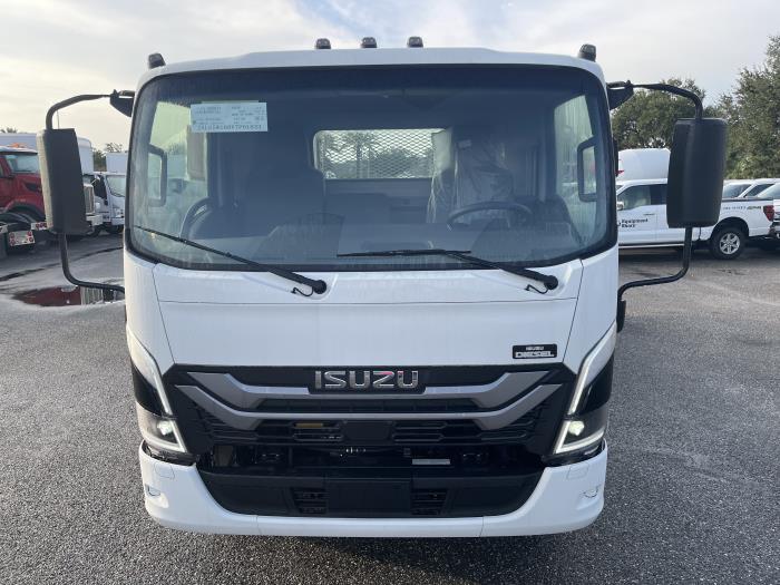 2027 Isuzu NRR-6