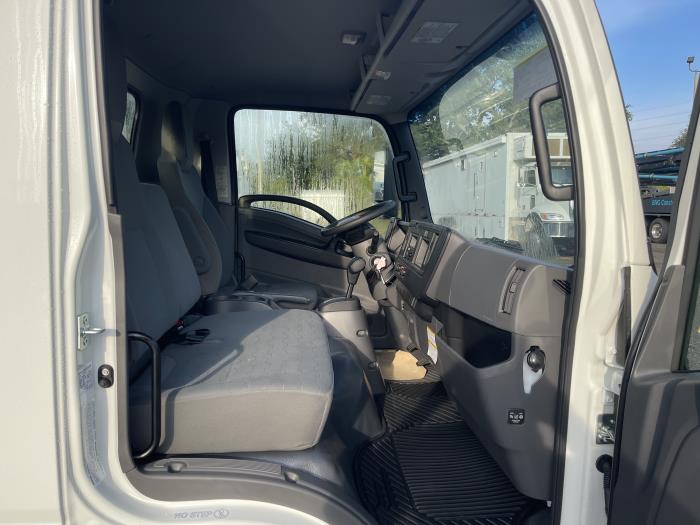 2027 Isuzu NRR-8