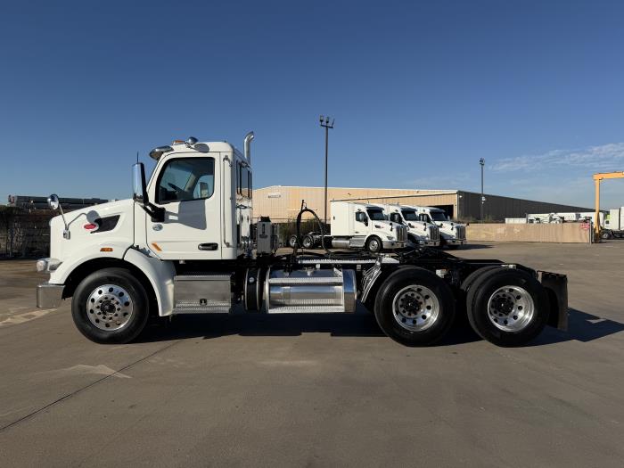 2021 Peterbilt 567-1