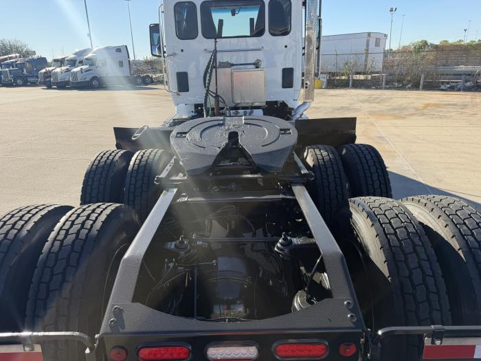 2021 Peterbilt 567-12