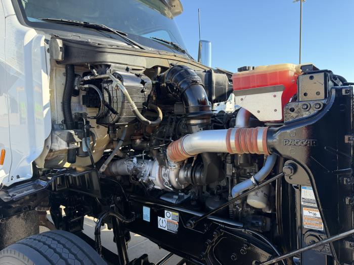 2021 Peterbilt 567-18