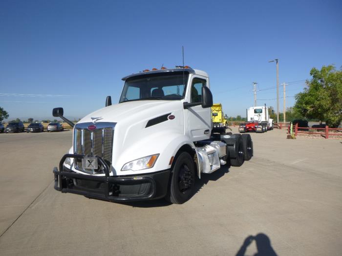 2023 Peterbilt 579-0