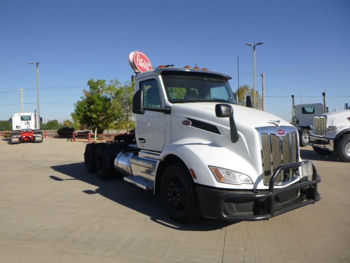 2023 Peterbilt 579-1