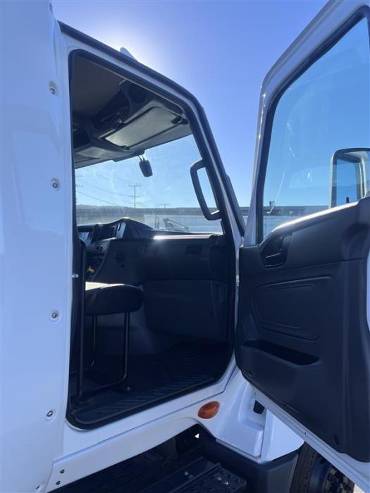 2023 International LT625-10