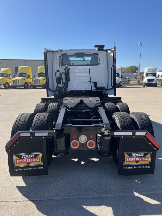 2021 International LT625-4