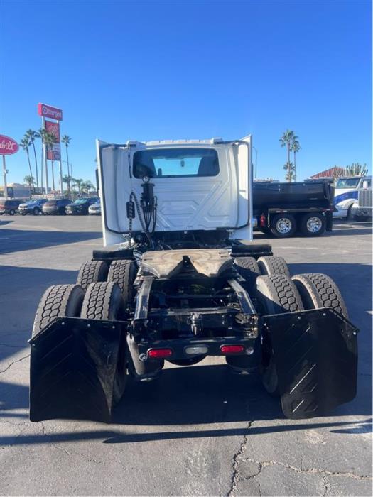 2023 International LT625-4