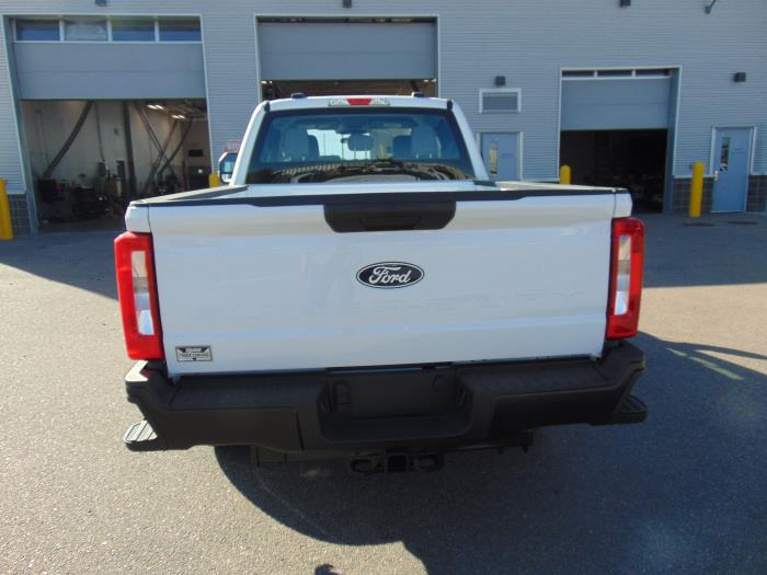 2027 Ford F-250-3