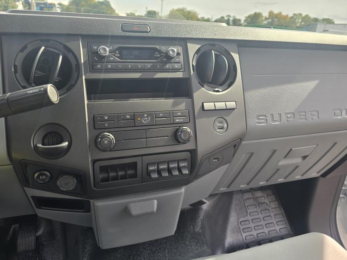 2027 Ford F-750-15