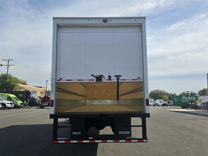 2027 Ford F-750-9
