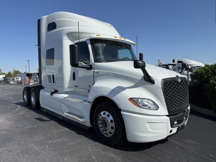 2027 International LT625-1