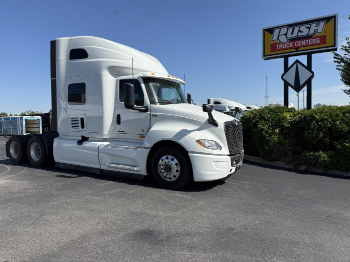 2027 International LT625-4