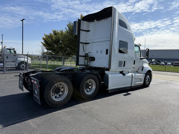 2027 International LT625-3