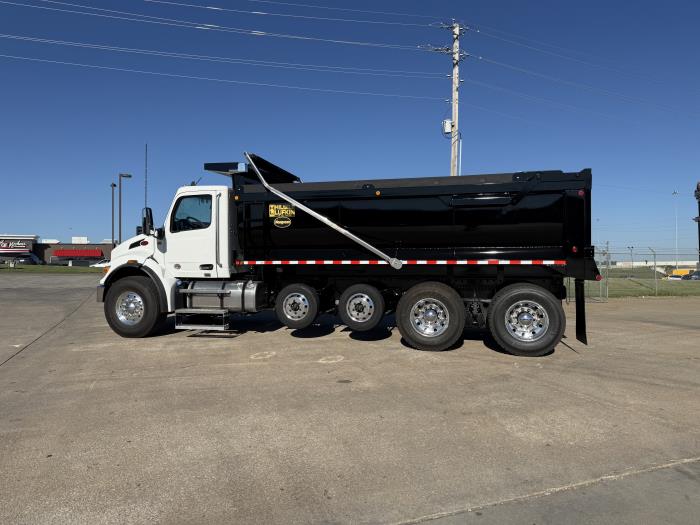 2027 Peterbilt 548-9