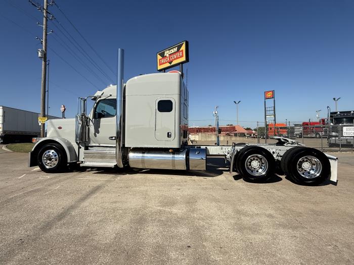 2027 Peterbilt 589-9
