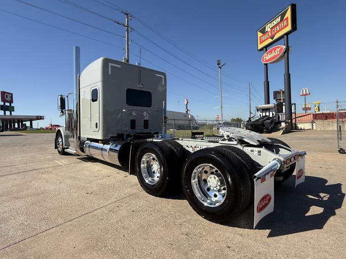 2027 Peterbilt 589-13