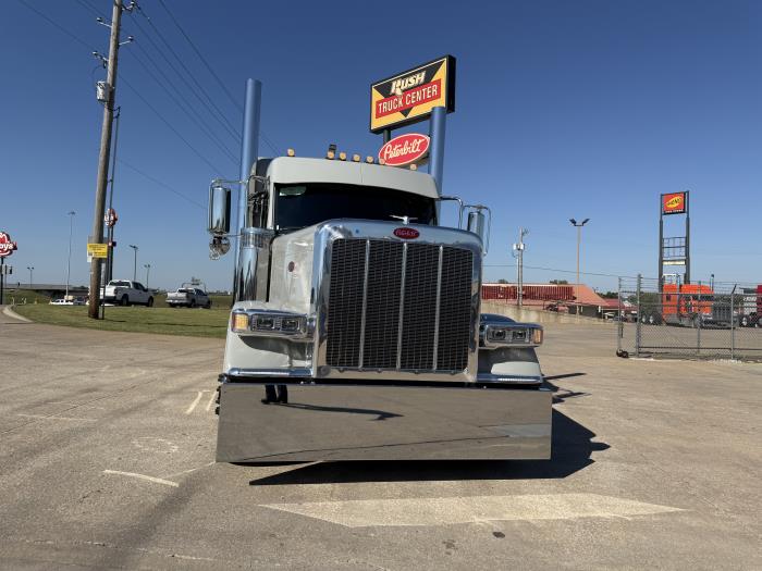 2027 Peterbilt 589-17