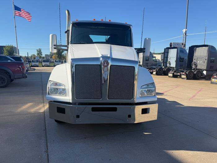 2020 Kenworth T880-1