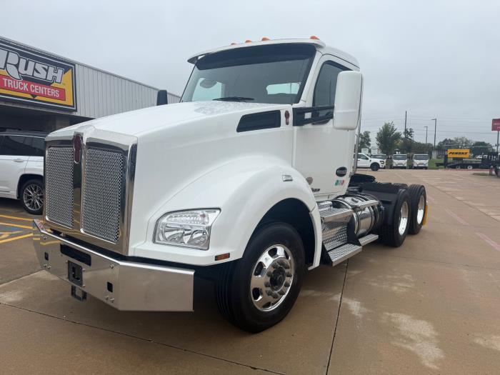 2021 Kenworth T880-0