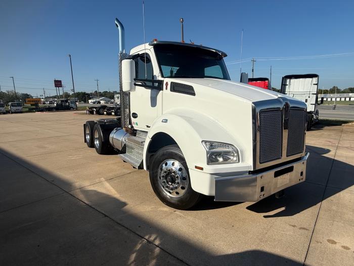 2021 Kenworth T880-4