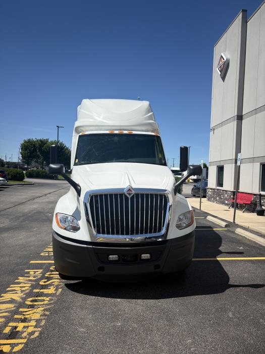 2022 International LT625-7