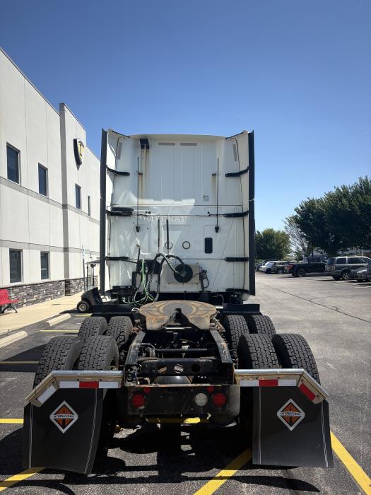 2022 International LT625-9