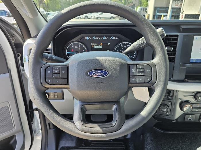 2027 Ford F-550-15