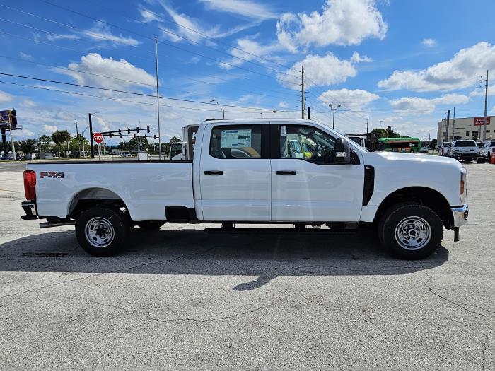 2027 Ford F-250-3