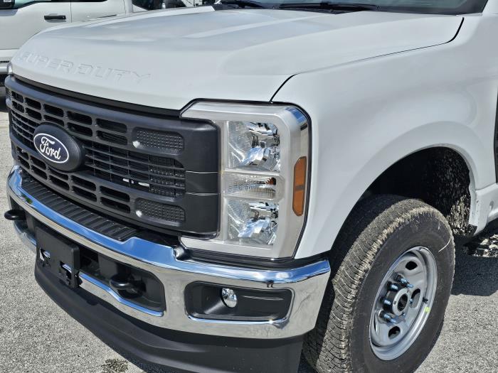 2027 Ford F-250-9