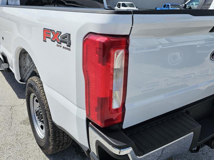 2027 Ford F-250-12