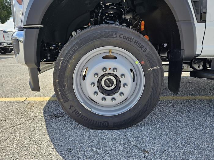 2027 Ford F-450-10